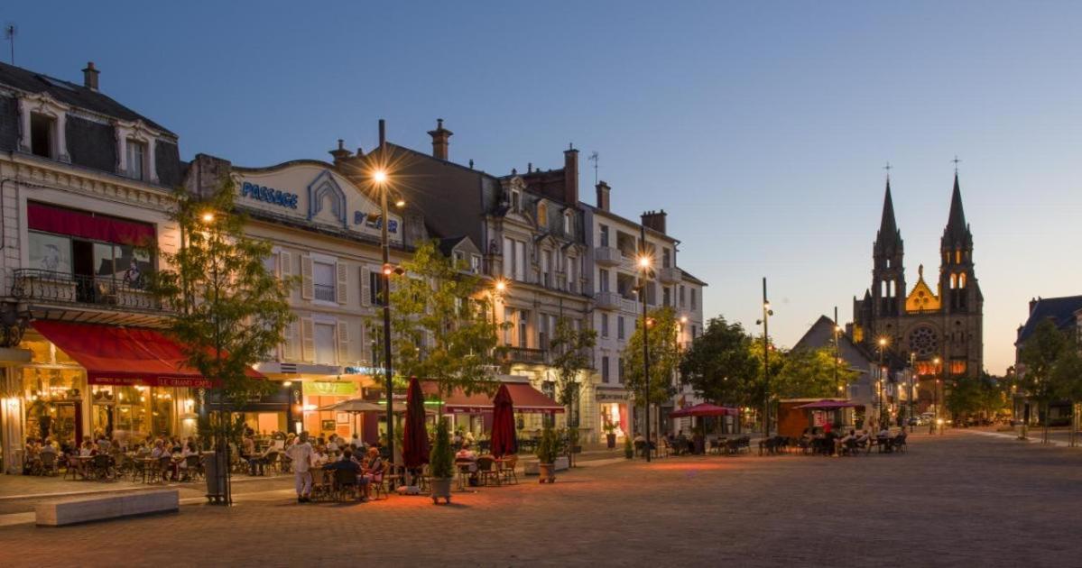 Appartamento T3 Moulins Avec Garage Proche Gare Esterno foto